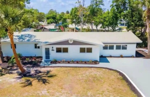 South Daytona House | Daytona dream vacation