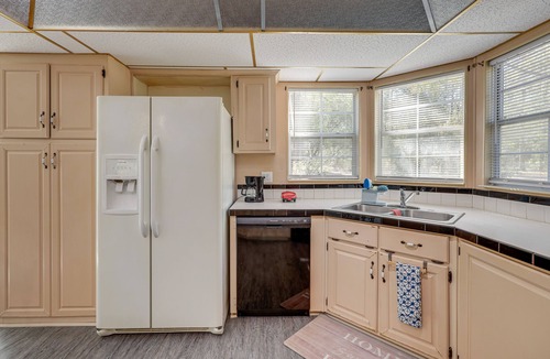 Boys Ranch House | Deck + Forest Views: Peaceful McAlpin Escape