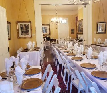 Esplanade Ridge Hotel | Degas House Historic Boutique Hotel