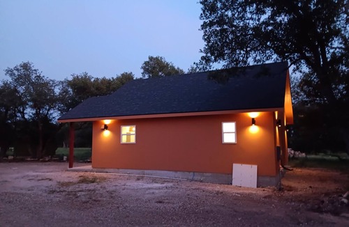 Dripping Springs Cottage | Delightful 1-bedroom cottage with AC in Dripping Springs