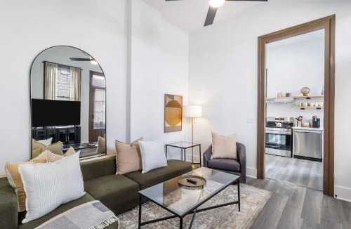Mid-City House | Delightful Canal Street Family Home in Mid-City