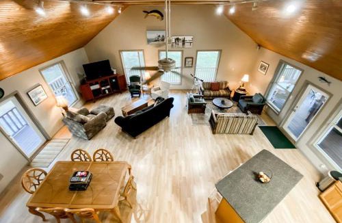 Cypremort Point House | Delightful Top Cabin with Amazing Views from the Deck in Louisiana