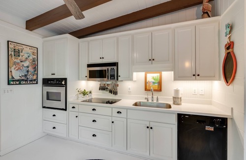 Panacea House | Desirable St Teresa Beach - Beautiful “Old Florida" Home - Fishing dock!