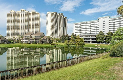 Miramar Beach Condo | Destin | Family Beach Retreat | Pool + Hot Tub | 2BR Condo
