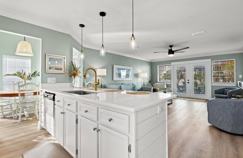 Miramar Beach Cottage | Destin Vacation Cottage 25 at Mainsail Resort w no streets to cross