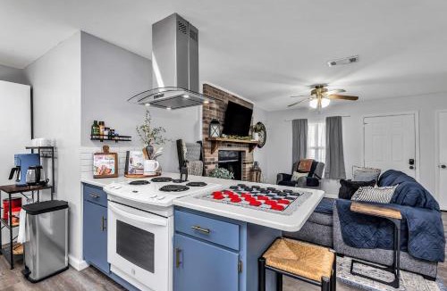 Mary Esther House | Deville Quarters Family Pet Friendly Fire Pit by the Beach