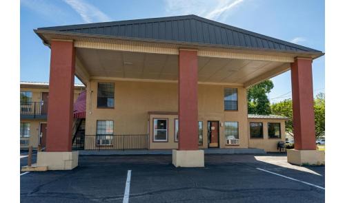 Forrest City Hotel | Diamond Inn Forrest City I-40