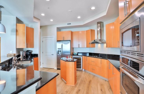 Daytona Beach Condo | Direct Ocean 3/3 Custom Design 2500sqft "Beauty On The Beach"
