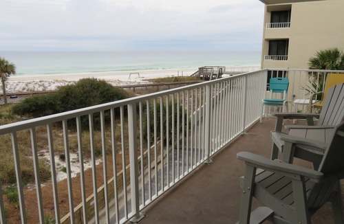 Gulf Lagoon Beach Condo | Directly on Panama City Beach! 5 STAR, Property, bring your dog!n