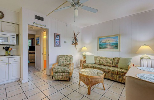 Golden Beach Condo | Directly on the Gulf - Unit 2 - 1 Bedroom - Ground Floor - Sleeps up to 4