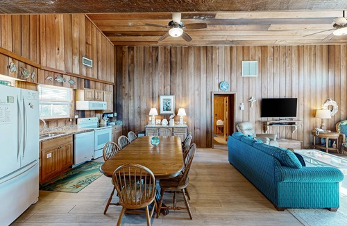 Port St. Joe House | Dog-friendly gulf front home w/panoramic gulf views from the sundeck
