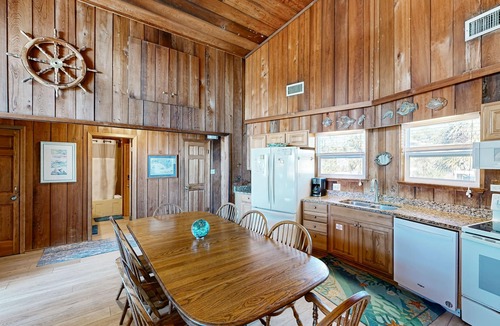 Port St. Joe House | Dog-friendly gulf front home w/panoramic gulf views from the sundeck