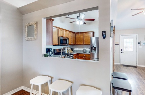 Niceville House | Dog-friendly home near Destin, golf, & sports courts with fireplace, grill, W/D