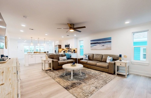 Navarre Beach House | Dog-friendly house near the beach, balconies, washer/dryer, & cable