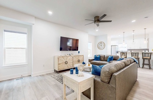 Navarre Beach House | Dog-friendly house near the beach, balconies, washer&dryer, & cable