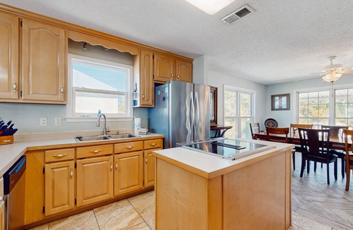 Audubon Place House | Dog-Friendly Oceanside Home w/Free WiFi, Central AC, Private W/D, Balcony