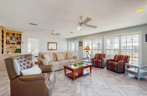 Audubon Place House | Dog-Friendly Oceanside Home with Free WiFi Central AC Private W&D Balcony