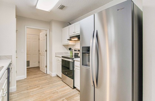 Pensacola House | Dog-Friendly stay with Fire Pit close to NAS and food trucks