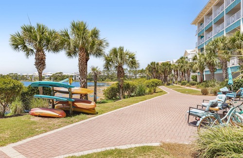 Sunnyside Apartment | Dog-friendly, lakefront condo with WiFi, pool, hot tub, tennis, & beach access