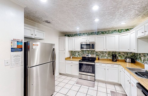Bahama Beach House | Dog-friendly home steps to beach with 2 kitchens, dressing room & game room