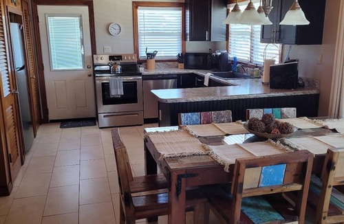Kiska Beach Cottage | Dolphin House Beach Cottage - on the West End