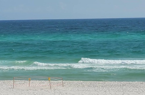 Kiska Beach Cottage | Dolphin House Beach Cottage - on the West End