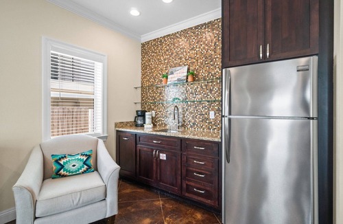 Crystal Beach House | Dolphin Retreat | Pool, Golf Cart, Guest House & Steps to Beach! Pet Friendly!