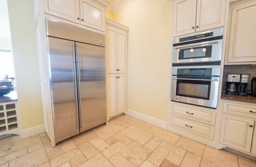 East End House | Double The Savings! Large home with private pool, hot tub
