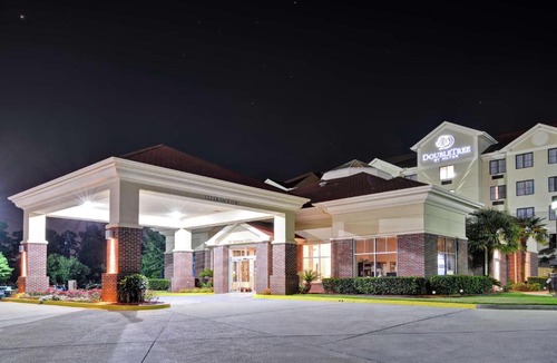 Hattiesburg Hotel | DoubleTree by Hilton Hattiesburg, MS
