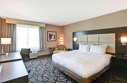 Hattiesburg Hotel | Doubletree by Hilton Hattiesburg, MS