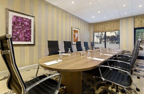 Orlando Hotel | DoubleTree by Hilton Orlando East - UCF Area