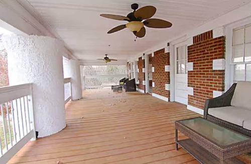 Florence Condo | Downtown Florence Condo|Pet Friendly N/Attraction