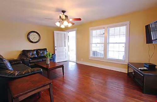Florence House | Downtown Florence Condo Pet Friendly Near Attractions