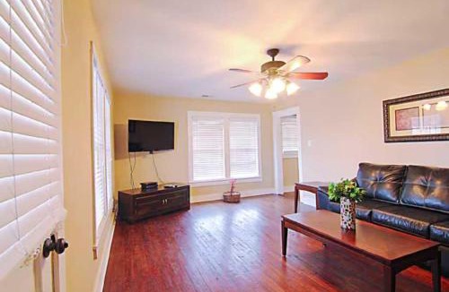 Florence House | Downtown Florence Condo Pet Friendly Near Attractions