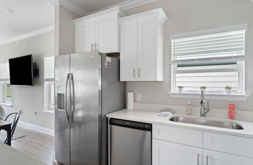 South Pensacola House | Downtown home + bay views + seafood market