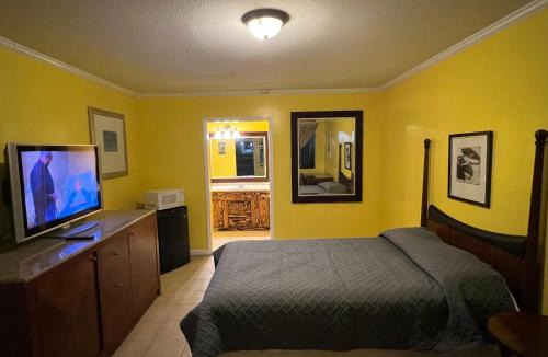 Fayette Hotel | Dragon INN & Suites