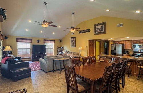 Kiln House | Drift Away to the River House - Cozy 3BR on the Jourdan River