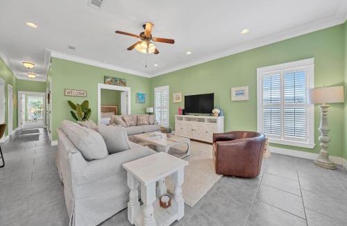 Gulfview Heights House | Drift Away