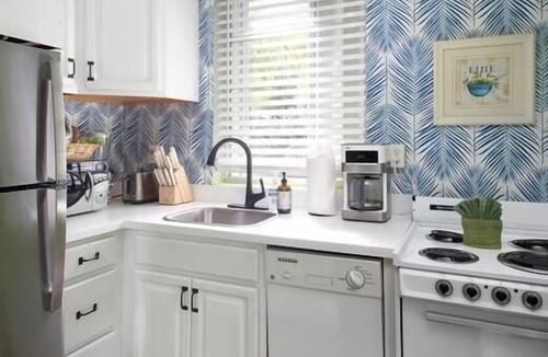 Downtown Apartment | Duval Street Suites full kitchen Old Town with heated pool