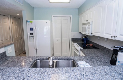 Gulf Lagoon Beach Condo | E805 Great Gulf View, 3 pools, Gym & Tennis Court
