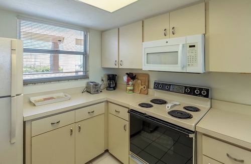 Marco Island House | EAGLE CAY 4-#705 AMAZING VIEW OVER LOOKING CAXAMBAS PASS!