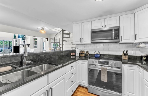 Pleasure Point House | Eagle's Nest by Lake Martin Vibe