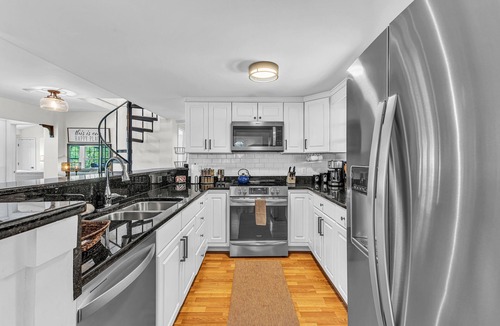 Pleasure Point House | Eagle's Nest by Lake Martin Vibe