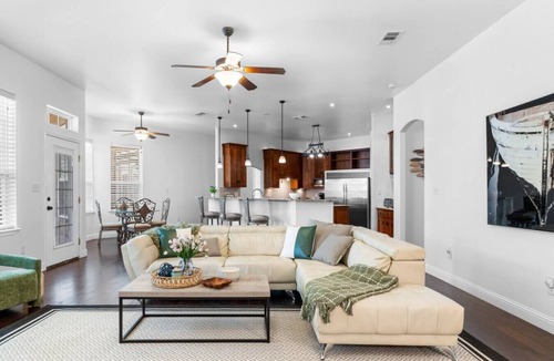Dogwood House | Eagle`s Nest Lakehouse ~Pickleball Court ~Hot Tub