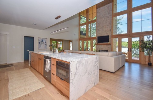 Pleasure Point House | Eagle's View by Lake Martin Vibe, pets ok!