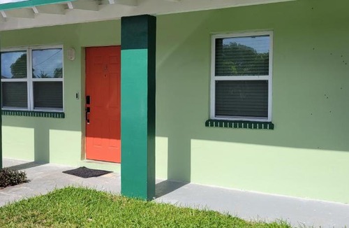 Riviera Beach Apartment | East by the Beaches #2