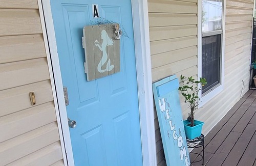 Gulf Breeze Condo | Easy and affordable~Best Rates!~Military discounts!~Longer stays welcome