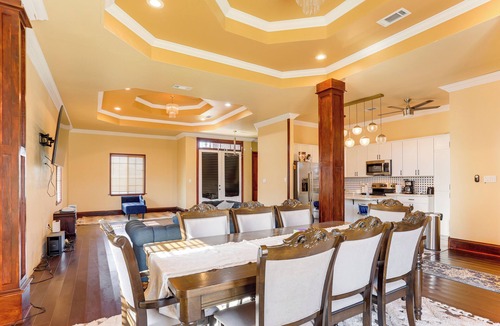 West Lake Forest House | Easy Dtwn NOLA Commute! Elegant Home w/Yard