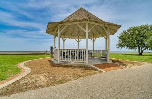 Mandeville House | Eclectic Mandeville Home: Walk to Lakefront Park