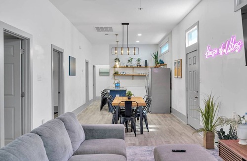 Tulane - Gravier House | Eco-friendly 5BR Mid-City home near Superdome. Fire pit, parking, walk to streetcar & parades.